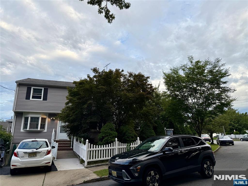 153 Smallwood Avenue - Photo 2