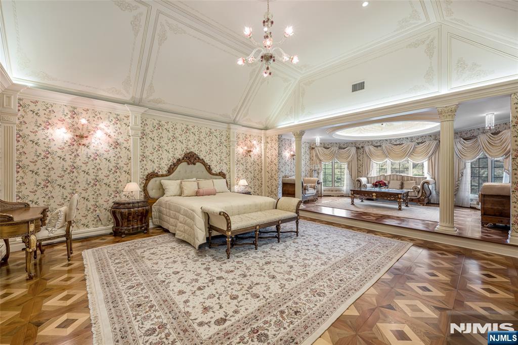 13 Great Hall Road — photo 19