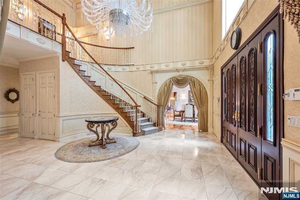 13 Great Hall Road - Photo 3