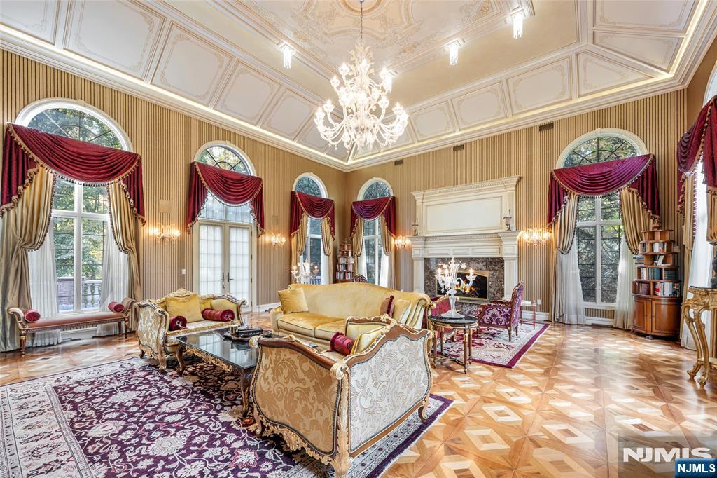 13 Great Hall Road — photo 6