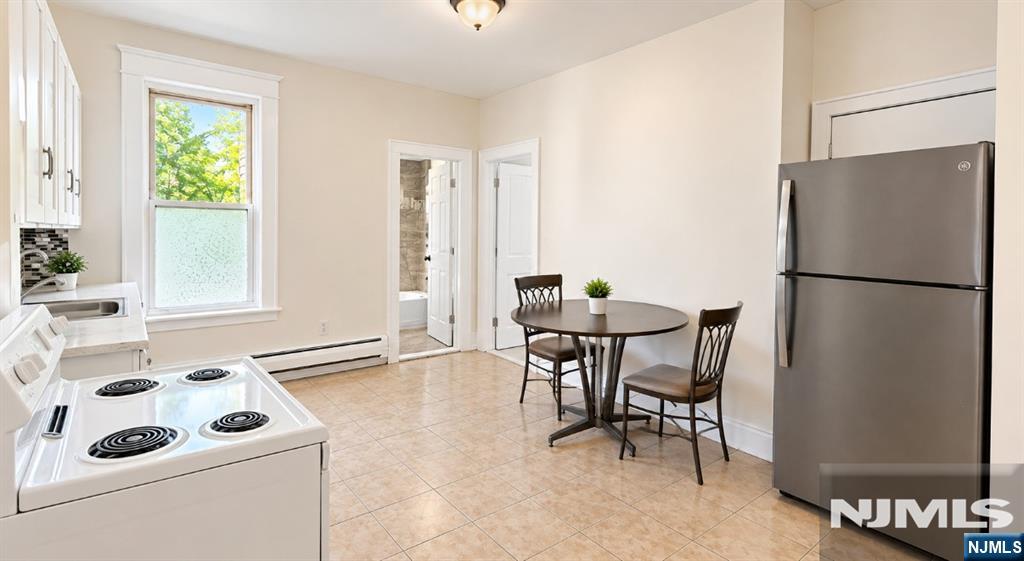 94 Van Nostrand Avenue - Photo 5