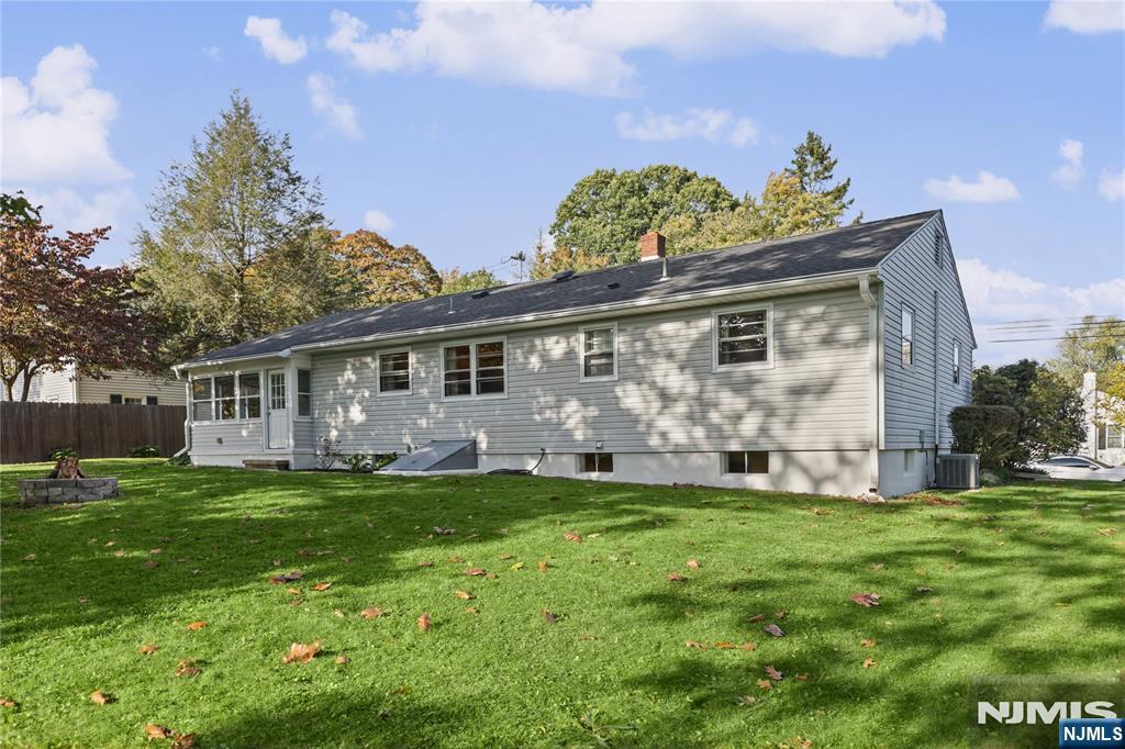 14 Condit Street - Photo 2