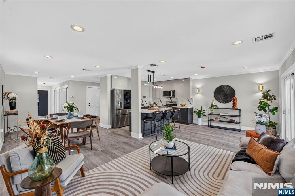 163A Kipp Avenue - Photo 3