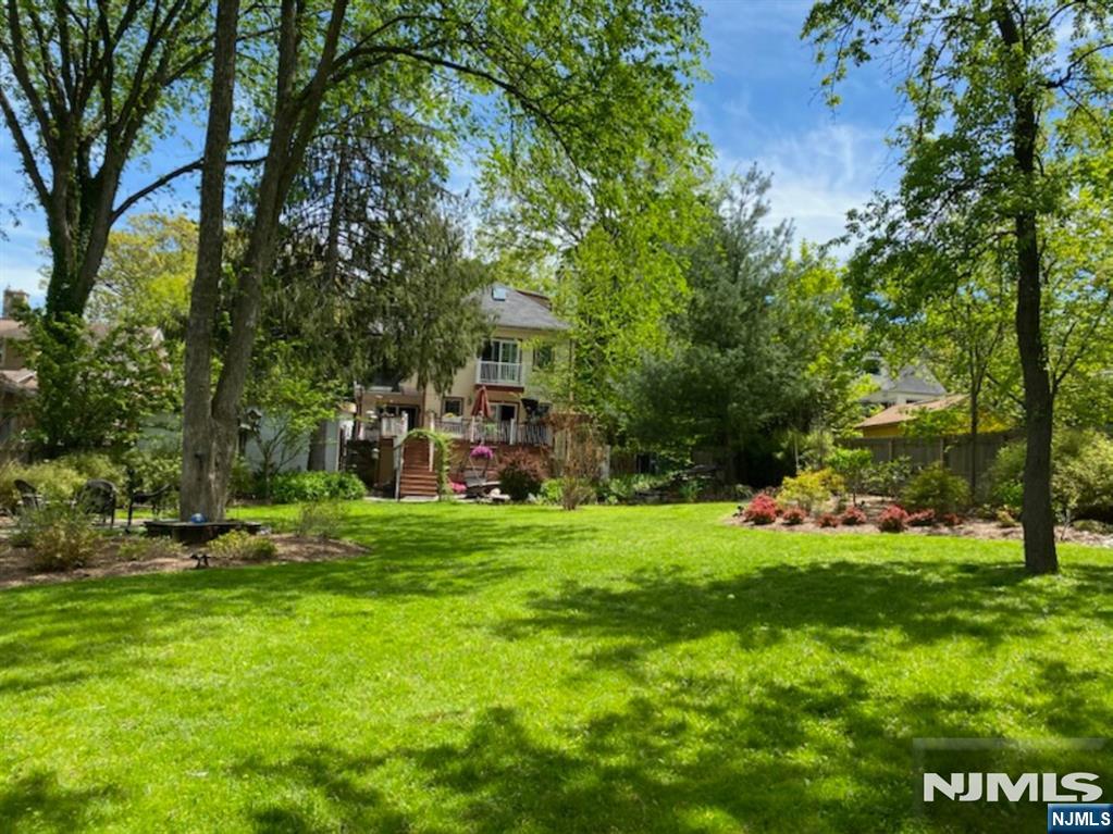 13 Samson Avenue - Photo 2