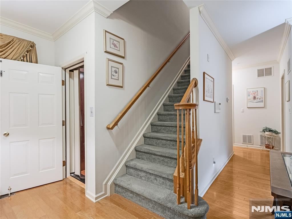 9 Goffle Brook Court 205 - Photo 2