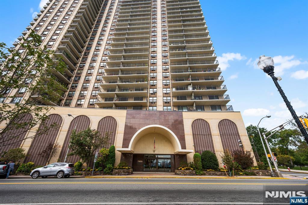 7855 Boulevard 26G - Photo 3