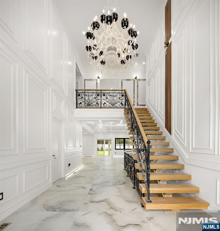 548 Teaneck Road - Photo 2
