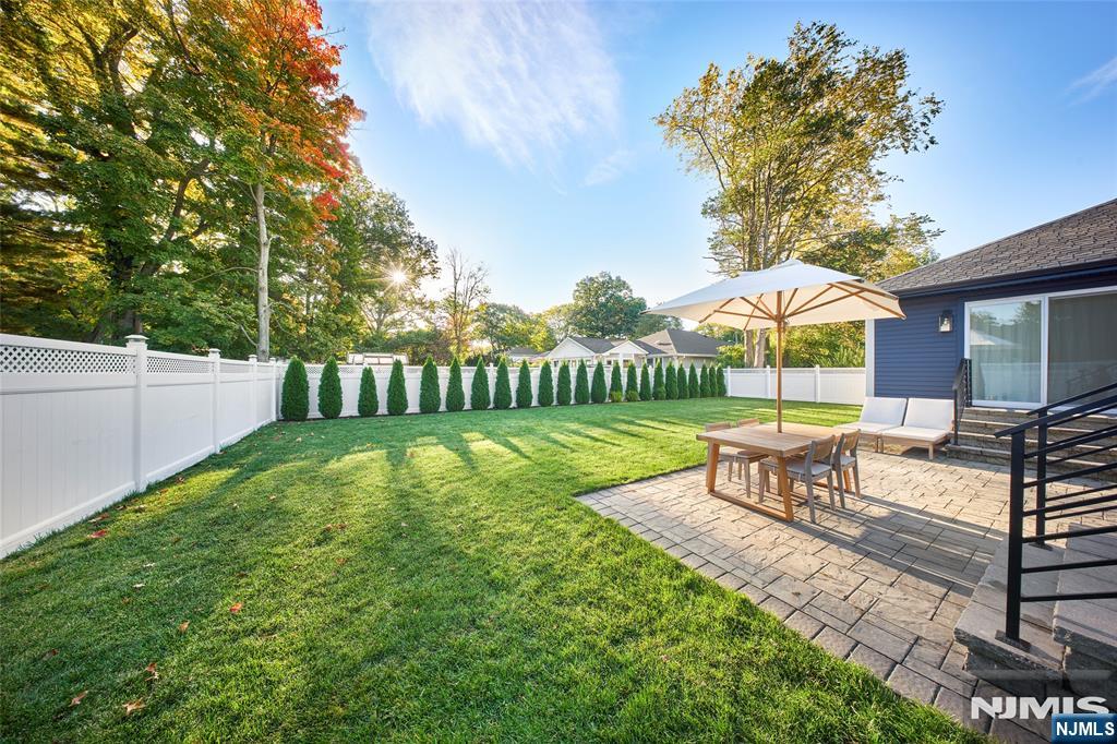 46 Ridgeway Avenue - Photo 2