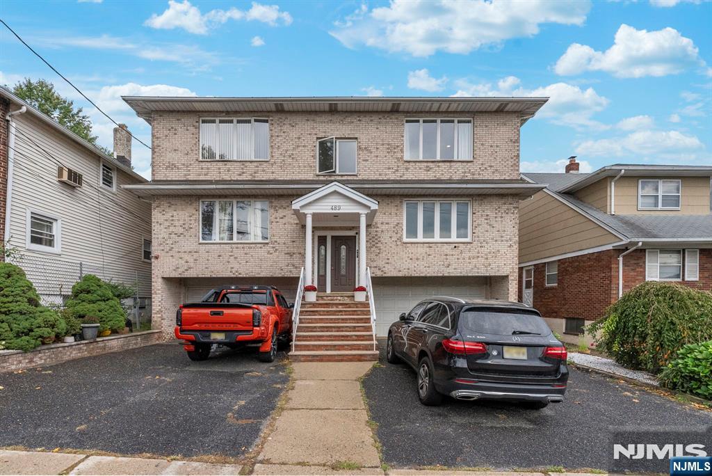 489 Jersey Avenue B - Photo 2