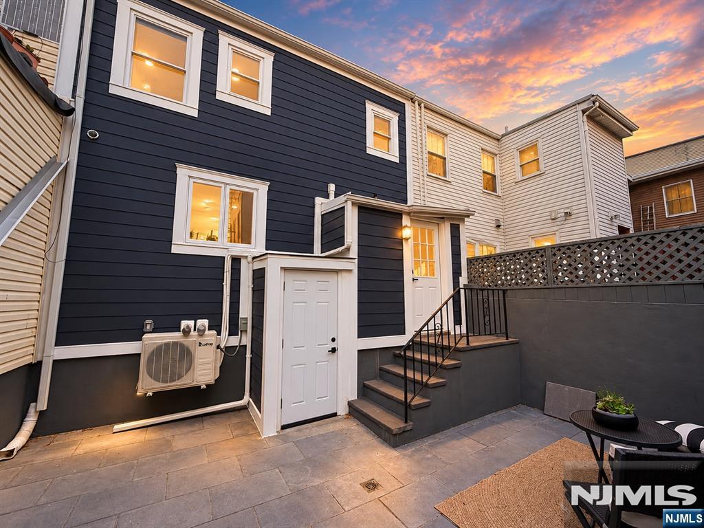 419 2nd Street - Photo 2