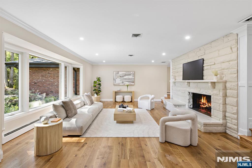 17 Deerhill Drive - Photo 3