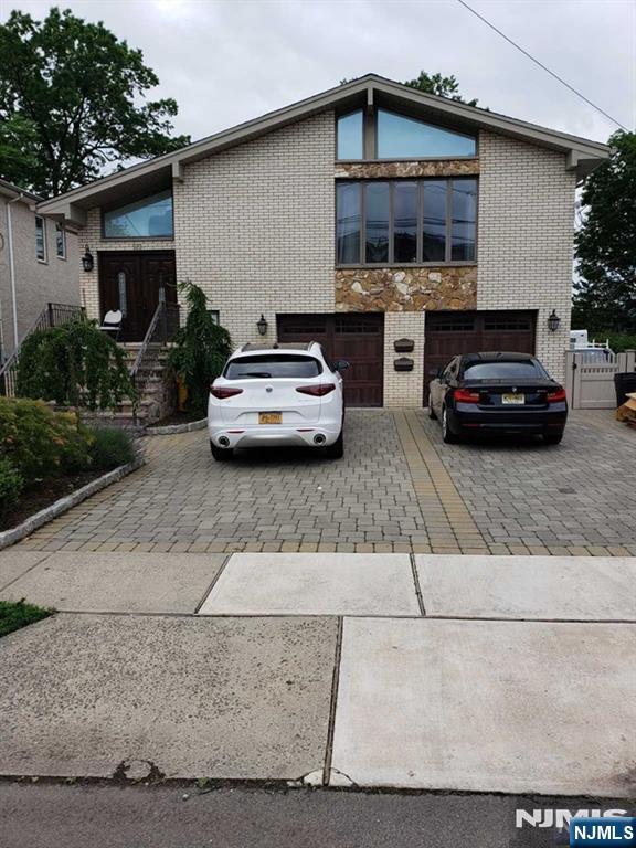 523 Hillside Avenue 1 - Photo 1