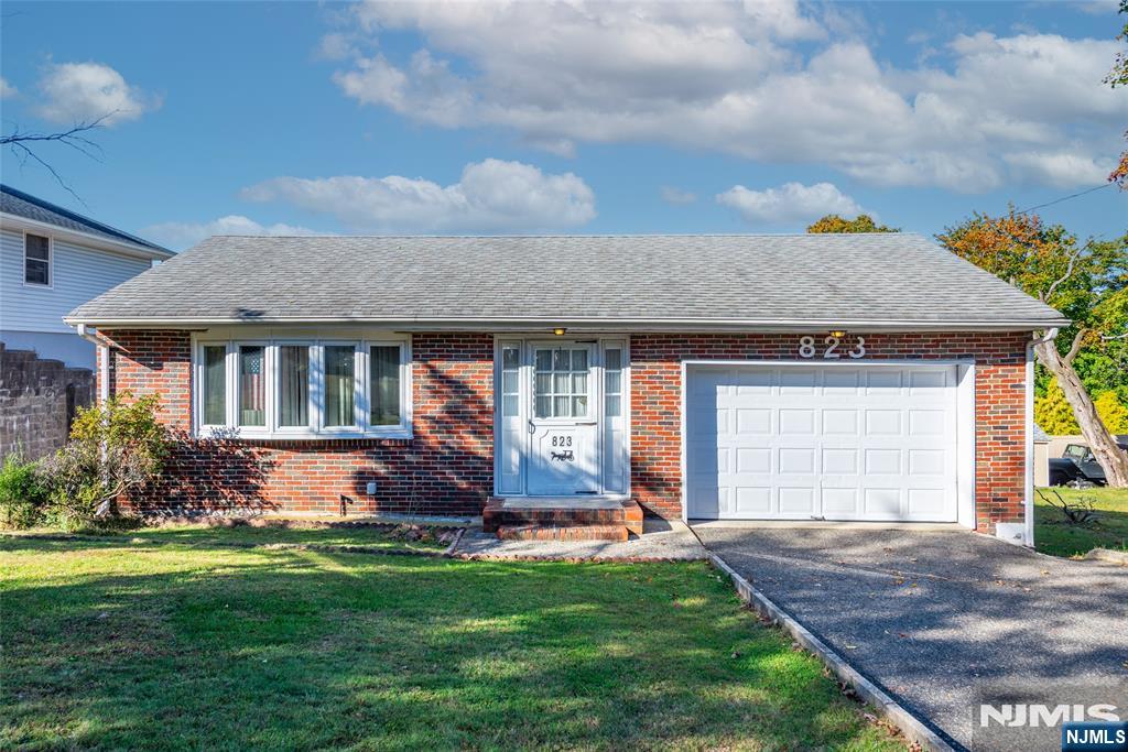 823 Alps Road - Photo 1