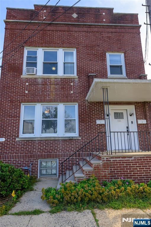 121 Baldwin Place - Photo 1