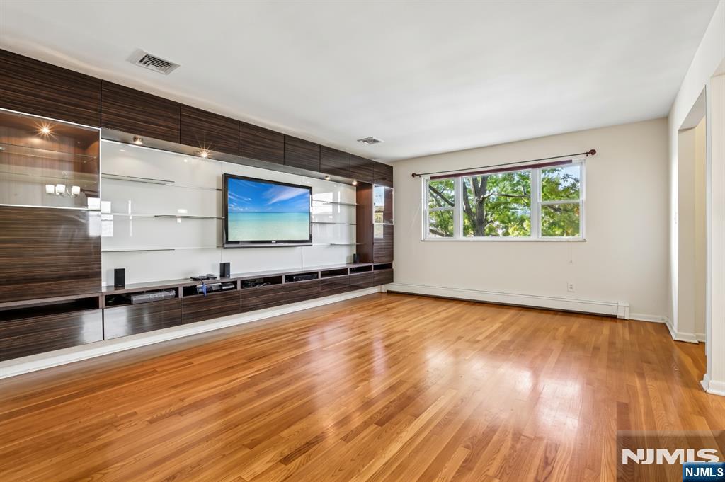326 3rd Street - Photo 4