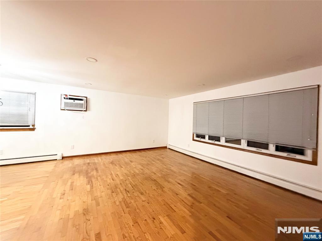 504 Davis Avenue 2 - Photo 3