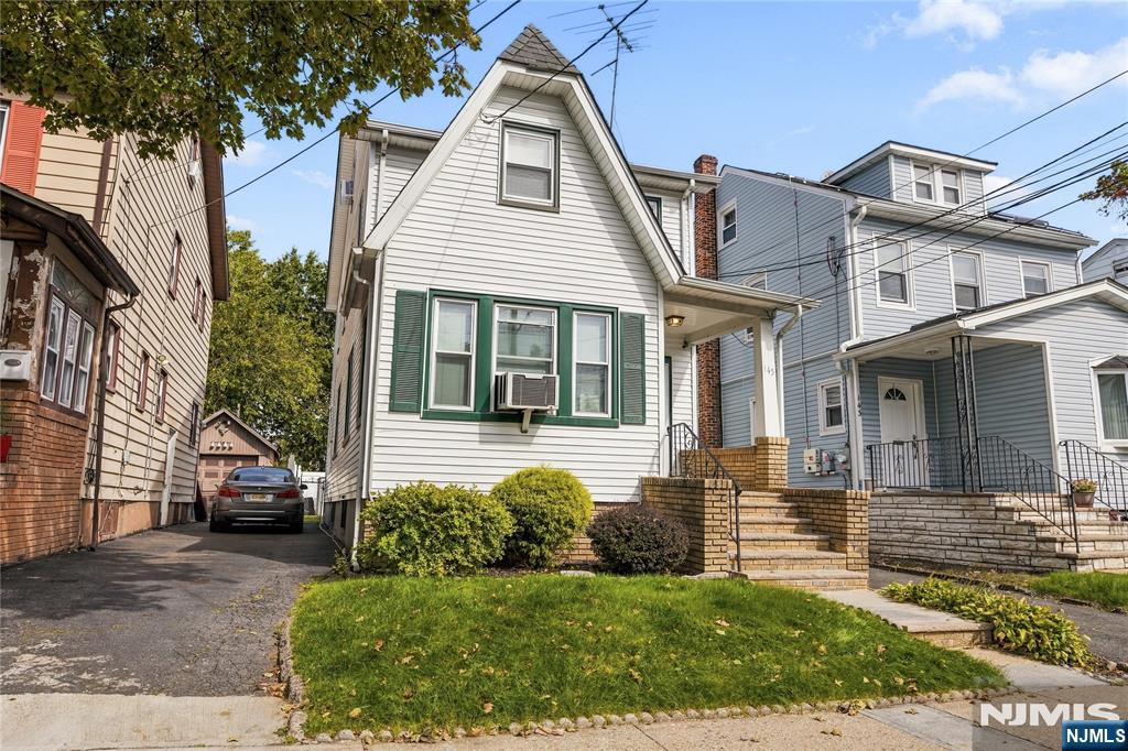 145 Ivy Street - Photo 3