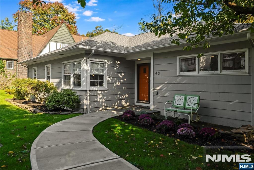 40 Burnett Terrace - Photo 2