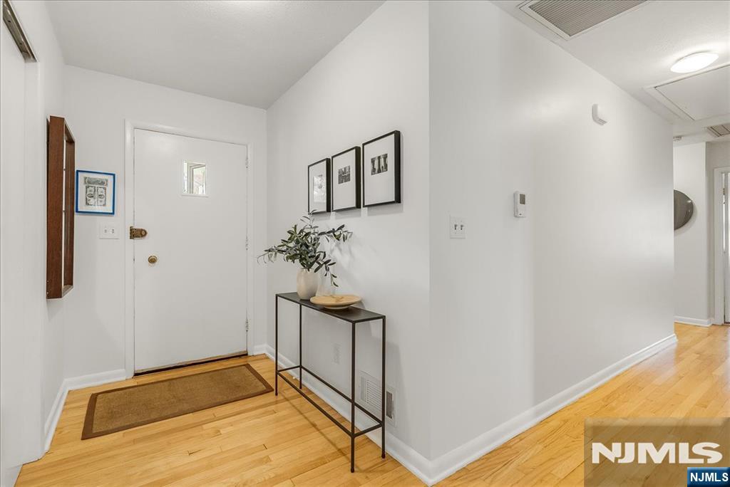 40 Burnett Terrace - Photo 4