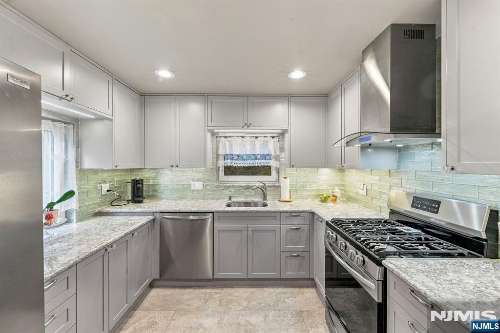 1118 Wilson Avenue - Photo 1