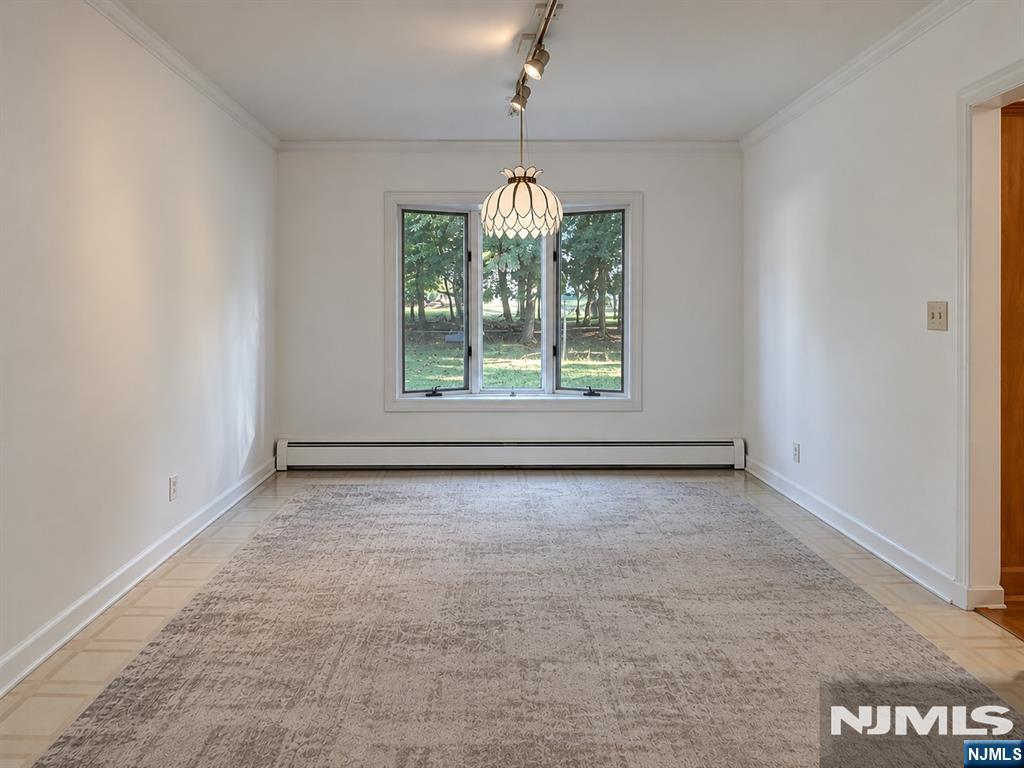 160 Spring Valley Road - Photo 4