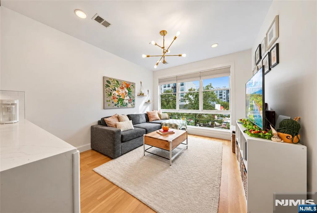 382 7th Street 2