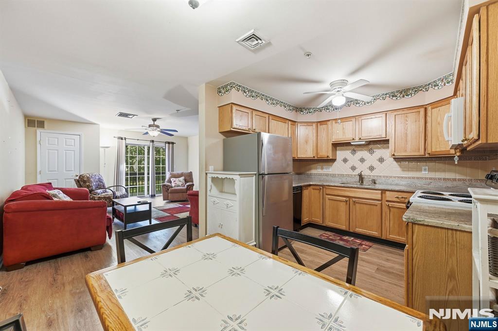 714 Cannella Way 714 - Photo 3