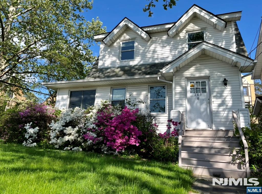 263 Palisade Avenue - Photo 1