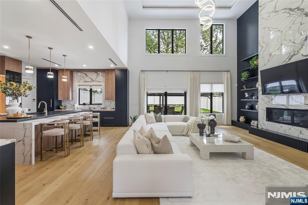 151 Stuart Street - Photo 4