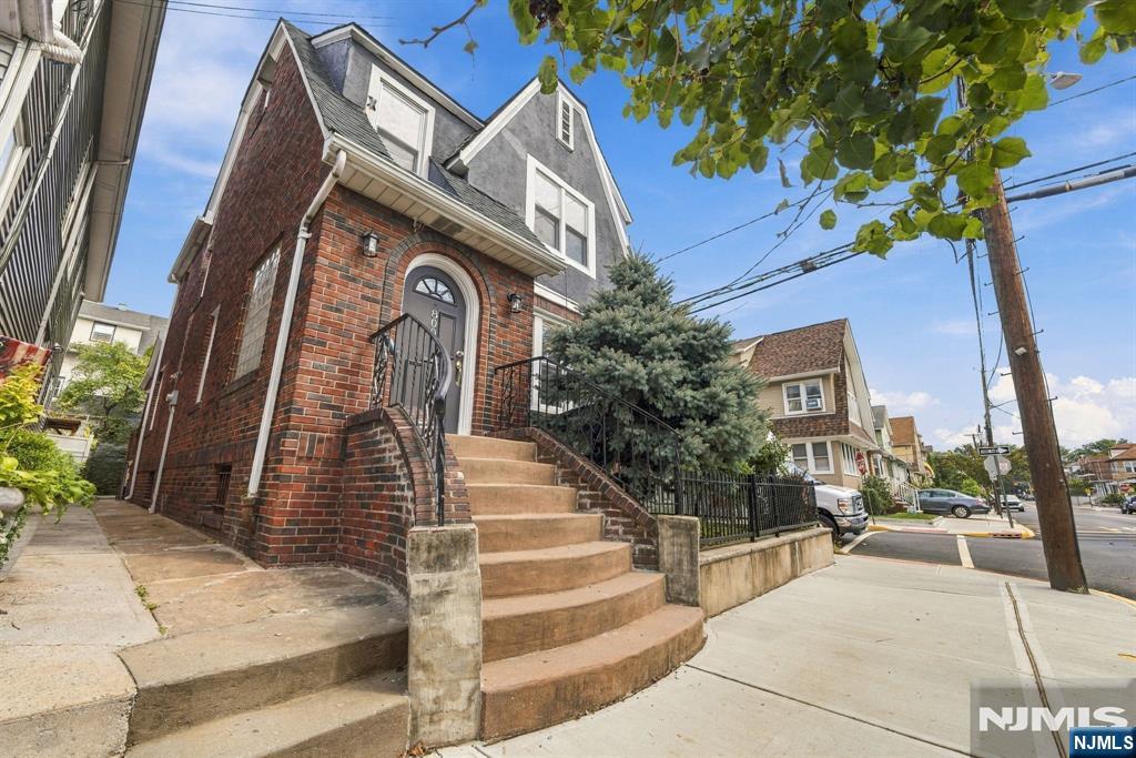 800 85th Street - Photo 3