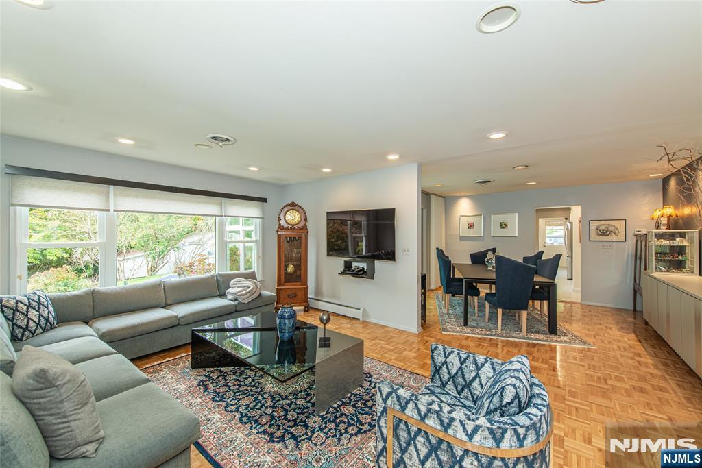 33 Underwood Road - Photo 1