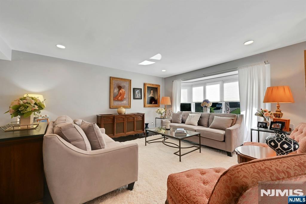 106 Pascack Avenue - Photo 3