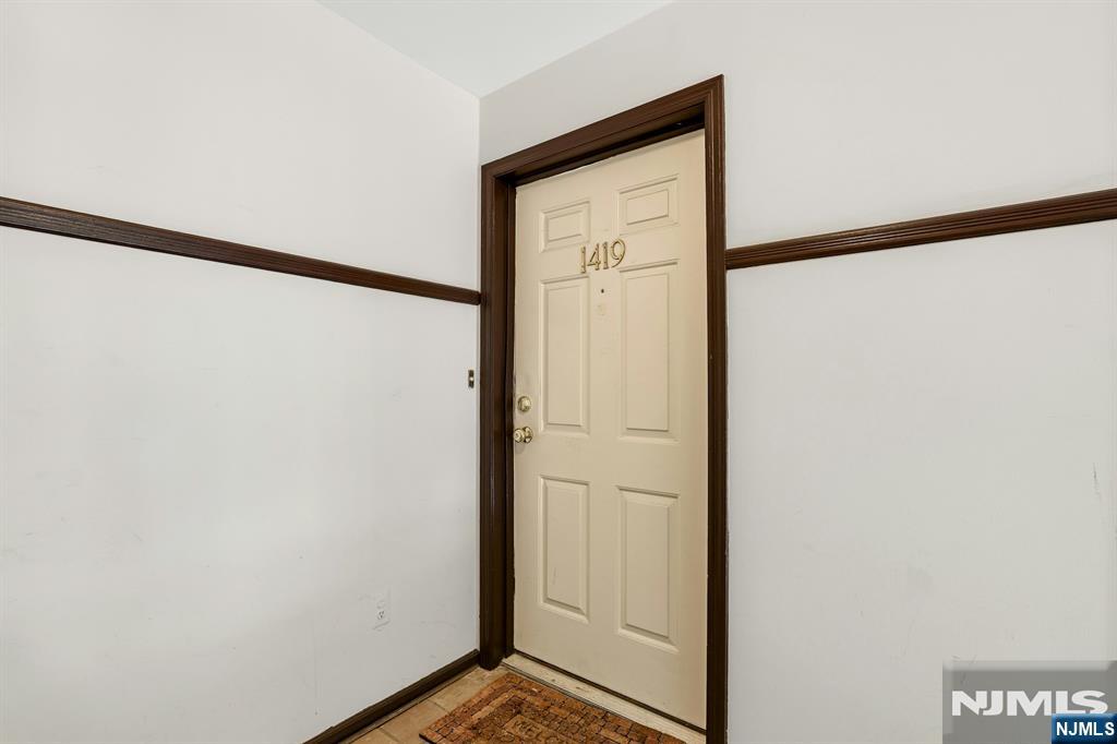 1419 Faulkner Court - Photo 3