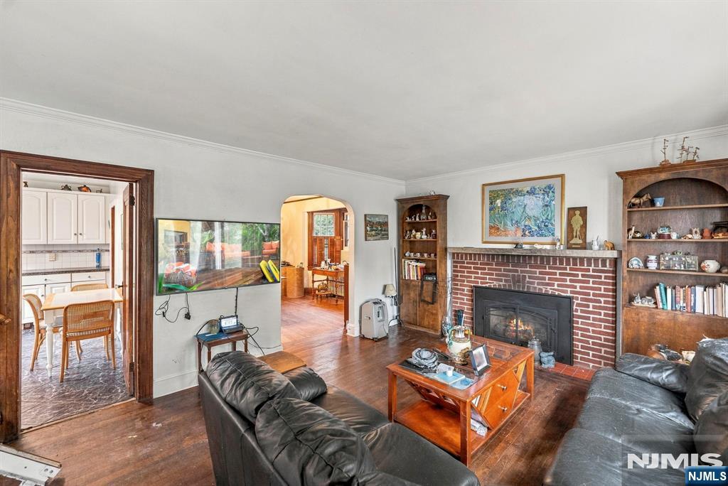 Photo 2 of Single family home for sale at 19 Bayview Ave, Englewood Cliffs, NJ 07632 | MLS# 26039475 | Listing updated on 2026-10-16