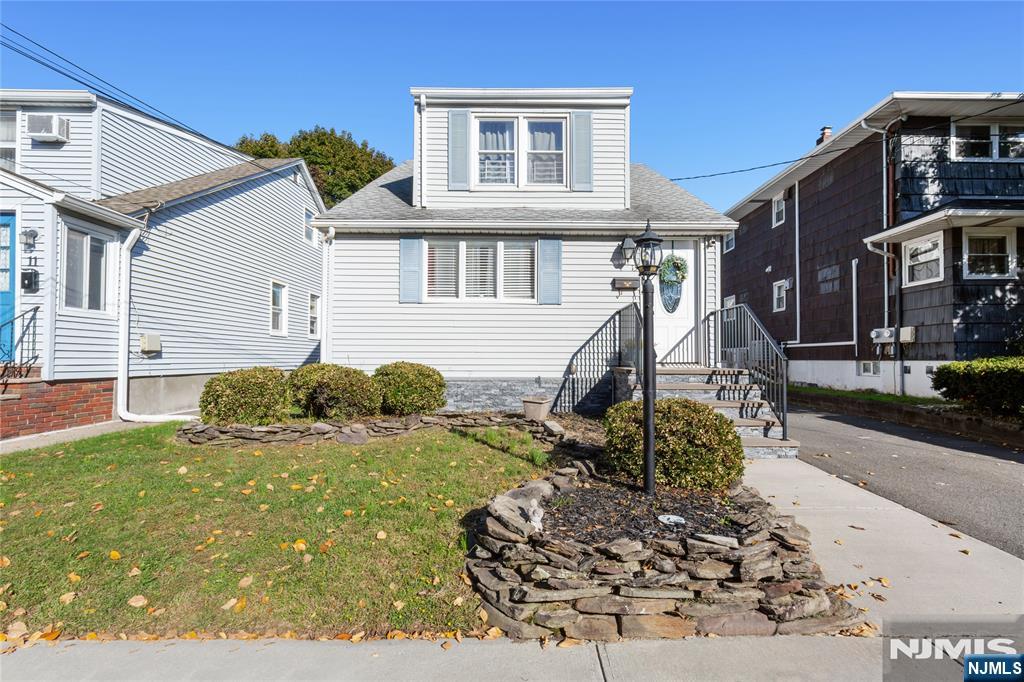 15 Anderson Avenue - Photo 2