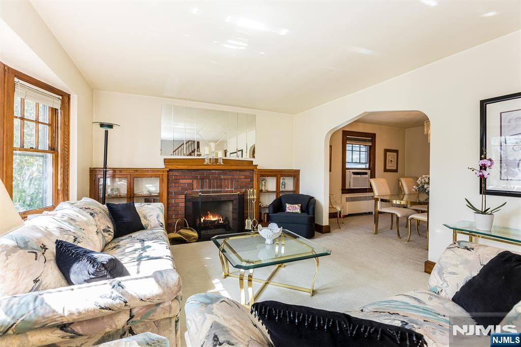 260 Sylvan Road - Photo 4