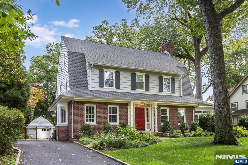 115 Forest Avenue - Photo 1