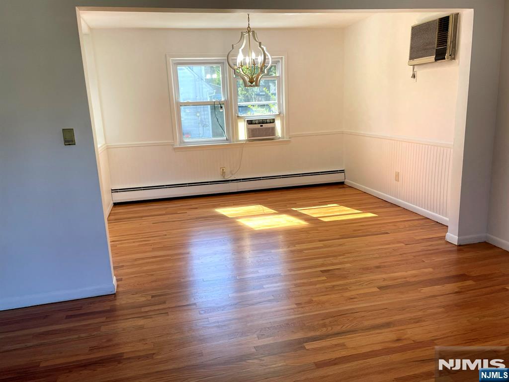 421 New Milford Avenue - Photo 5