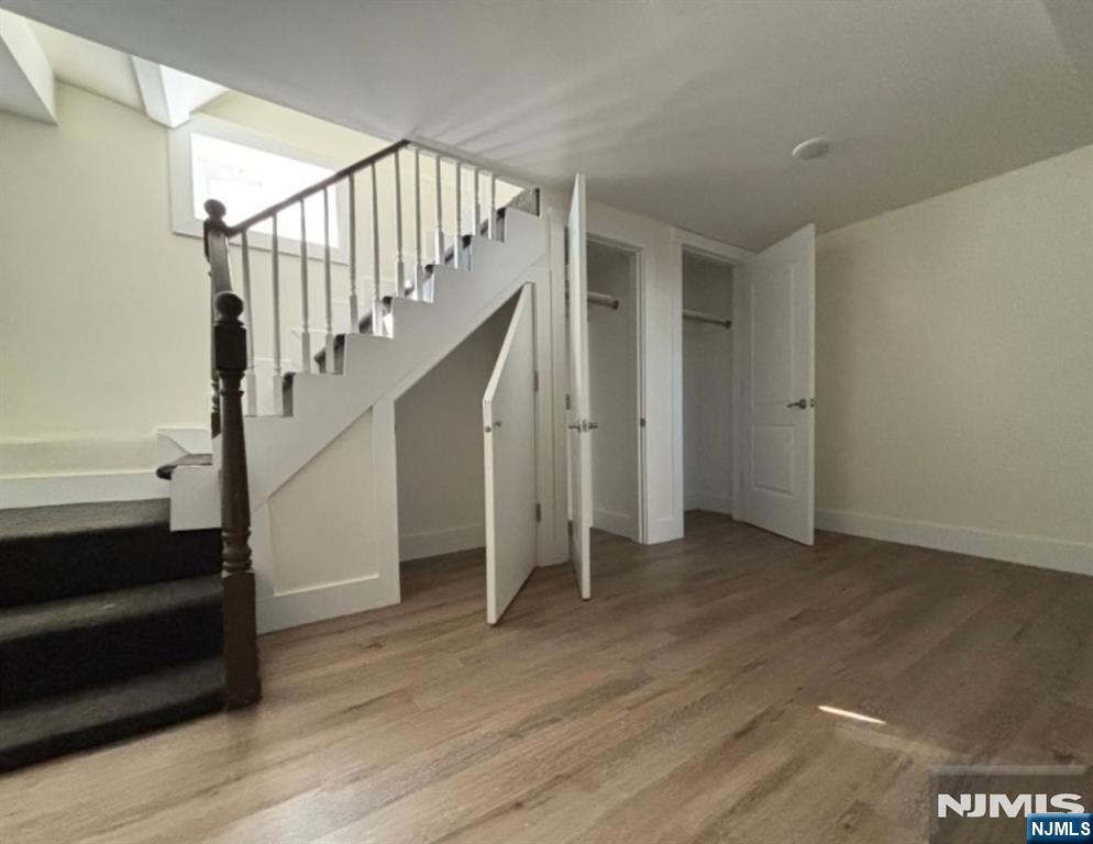 355 River Drive - Photo 4