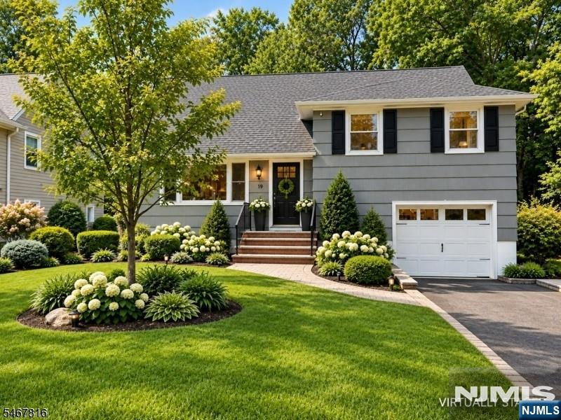 33 Longacre Drive - Photo 1