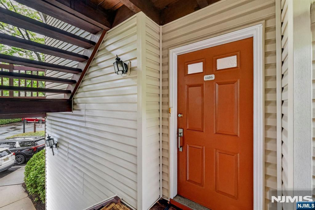 1486 Westgate Drive - Photo 3