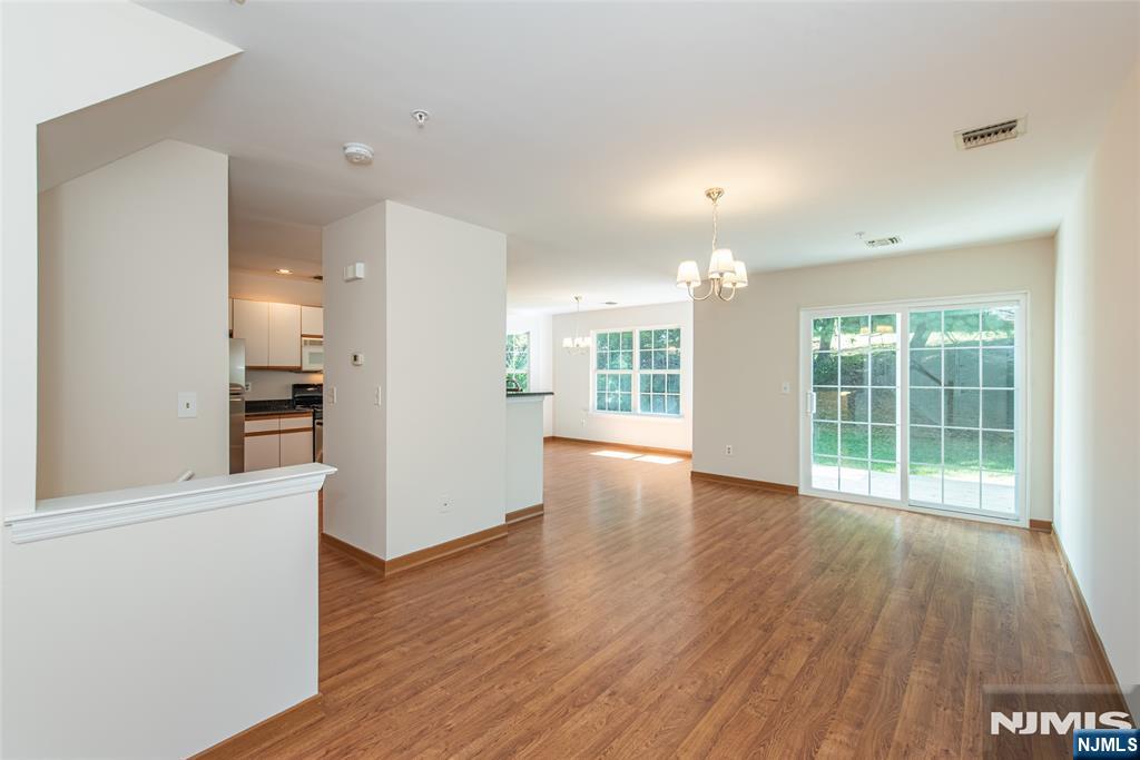 702 Buckland Court - Photo 4