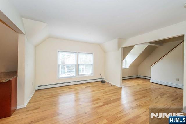548 Franklin Avenue 1 - Photo 2