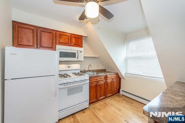 548 Franklin Avenue 1 - Photo 3