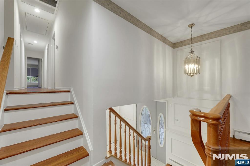 32 Clinton Lane - Photo 4