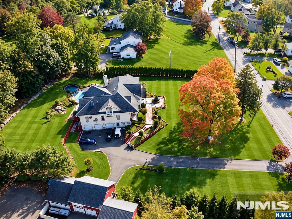 710 Totowa Road - Photo 2