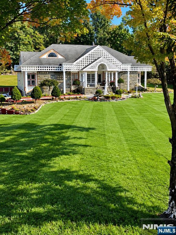 710 Totowa Road - Photo 3