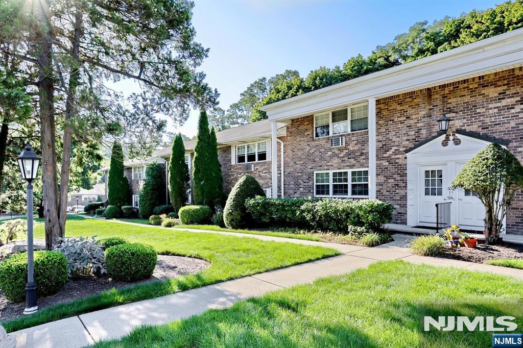 66 N Franklin Turnpike 59 - Photo 2