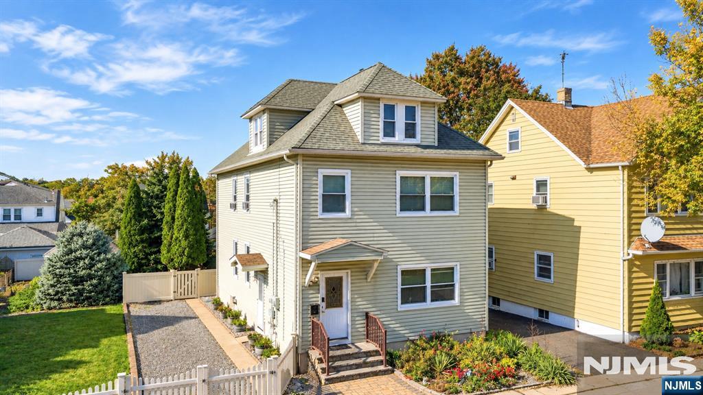 72 Wesley Street - Photo 1