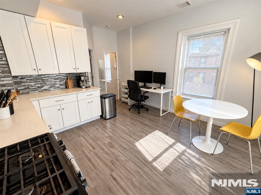 679 Broad Avenue 2 - Photo 1